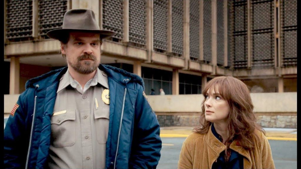 El productor responde si Hopper y Joyce tendrán un romance en la temporada 3