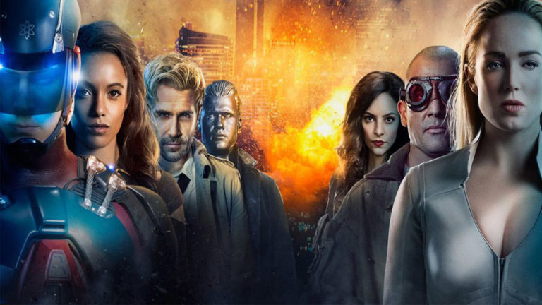 Las Leyendas de DC leen los tweets malos sobre el show