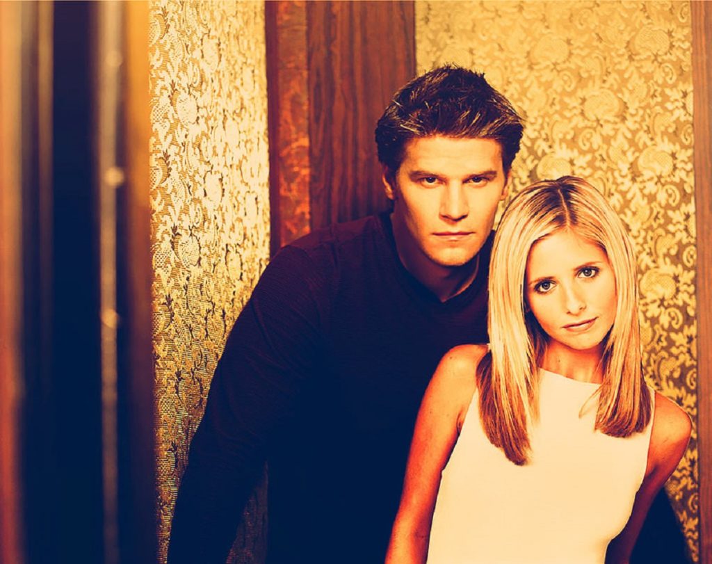 Sarah Michelle Gellar y David Boreanaz defienden el reboot