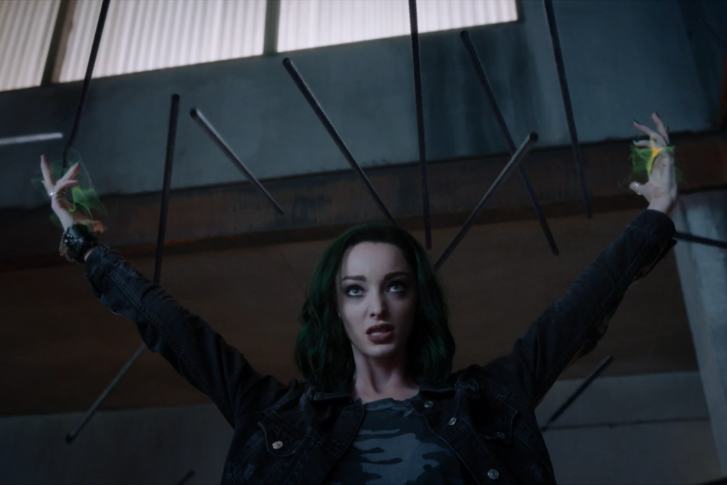 Polaris recibe un regalo de Magneto en la nueva promo del episodio 8