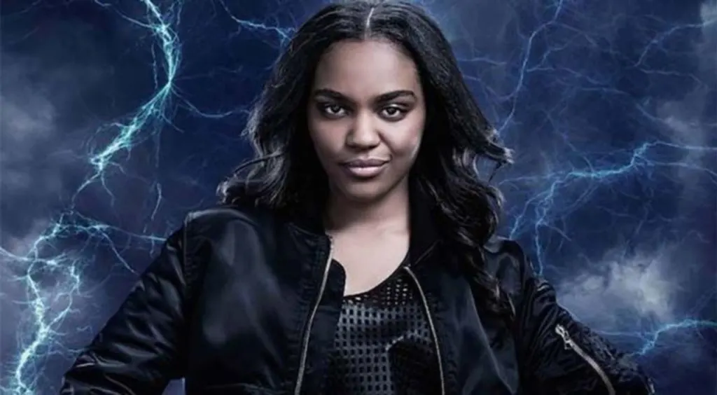 CW comparte la primera imagen de China Anne MccLain con el disfraz de Lightning