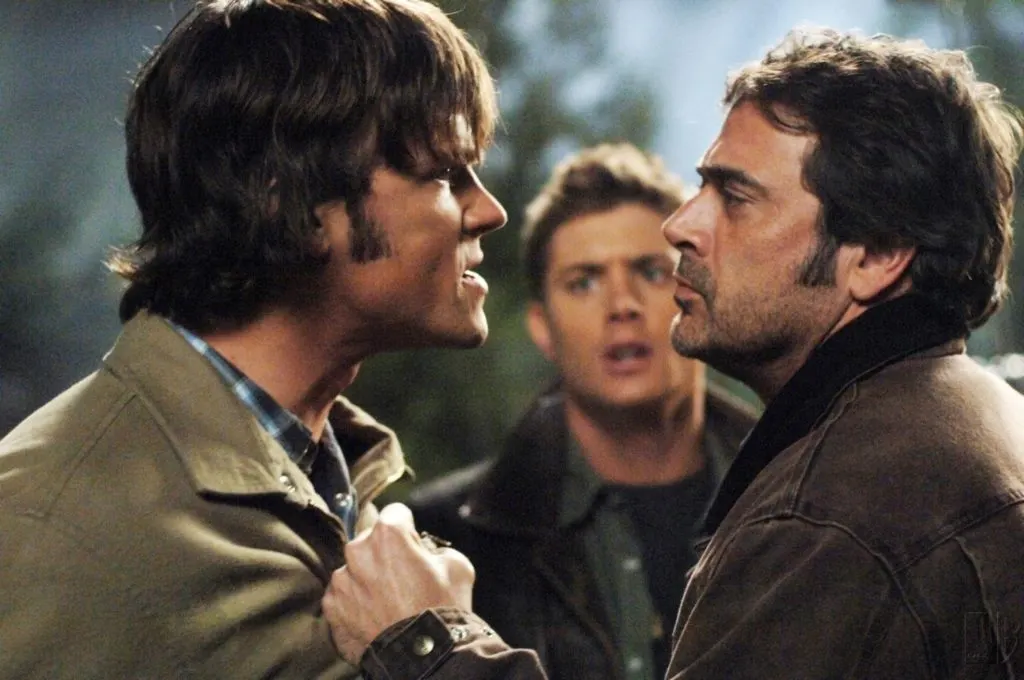 Jeffrey Dean Morgan dice que fue increíble regresar para el episodio 300