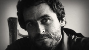 La antigua casa de Ted Bundy es invadida por turistas tras el furor de la serie