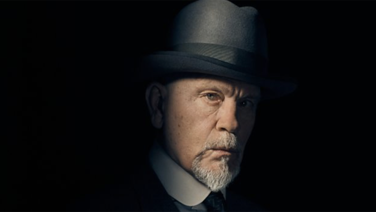 John Malkovich es un tenue y atormentado Poirot en la nueva adaptación de Agatha Christie