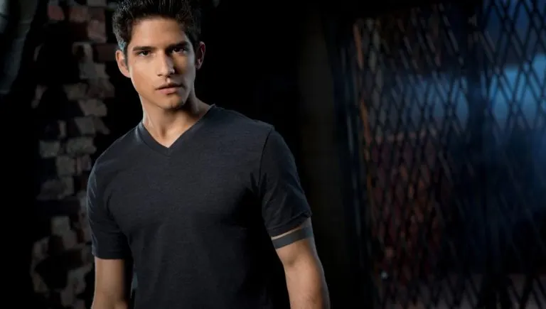 Tyler Posey, Kiele Sanchez y más protagonizarán el piloto de The Lost Boys