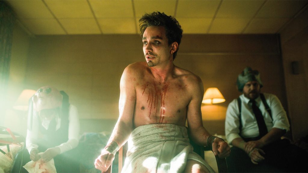 8 razones por las que amamos a Klaus Hargreeves