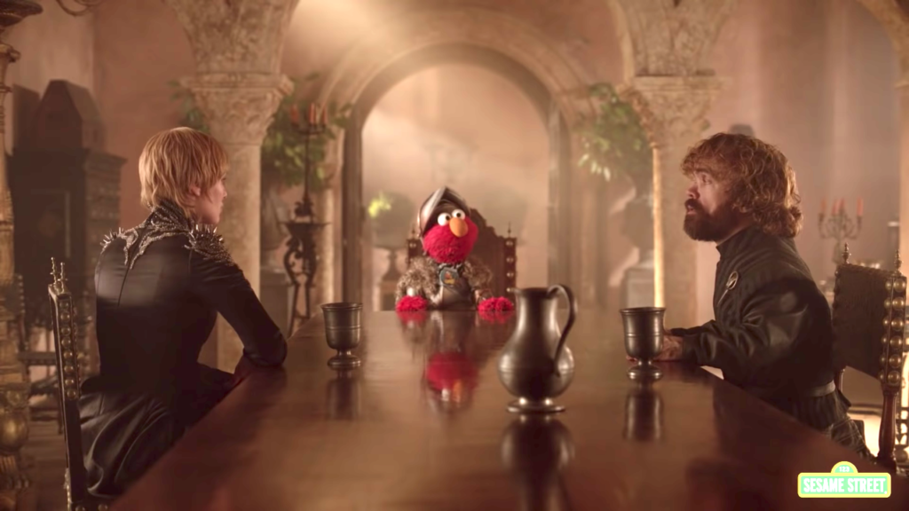 Elmo y Cookie Monster viajan hasta Westeros y Westworld con un poderoso mensaje