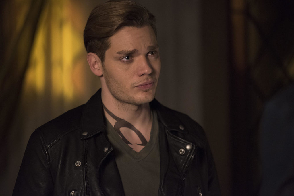 Otros 13 datazos para conocer más sobre la vida de Dominic Sherwood
