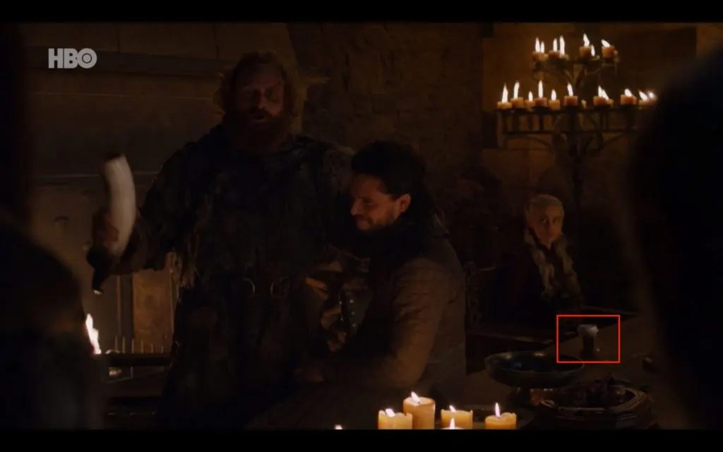 El Director de Arte de la serie se defiende por el error del vaso de Starbucks