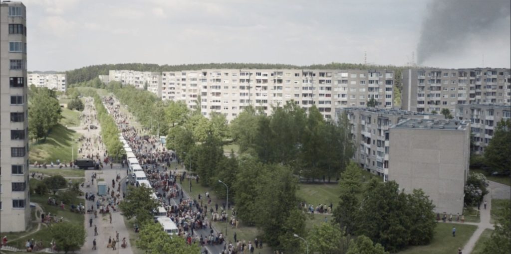 La batalla contra el tiempo y la serie que se perfila como la revelación del año