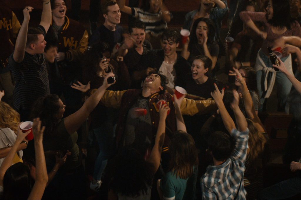 Conoce 7 jugosas curiosidades sobre esta extraña serie juvenil de Netflix