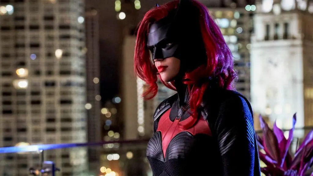 Primer tráiler y nuevas imágenes de la serie individual de esta superheroína