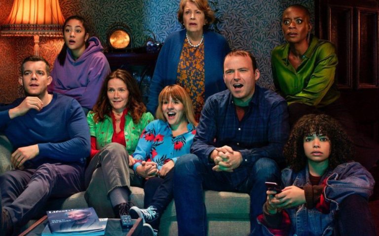 Esto es TODO lo que debes saber sobre la nueva serie distópica de HBO que supera a Black Mirror