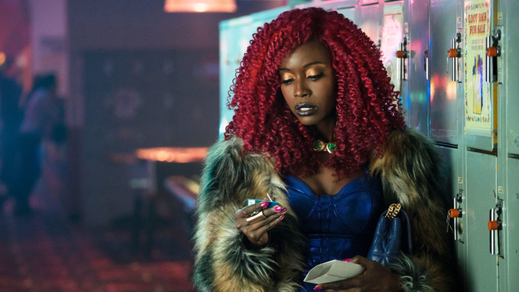 Anna Diop muestra el nuevo peinado de Starfire para la segunda temporada