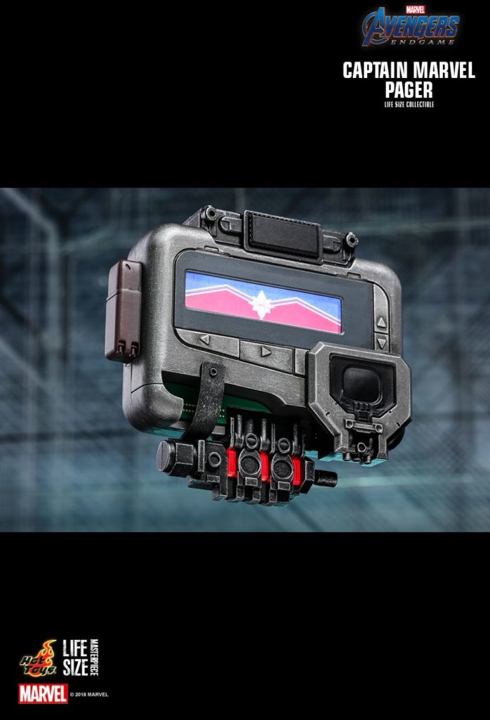 Hot Toys revela réplicas del Arc Reactor, Pager y Spider-Drone del MCU