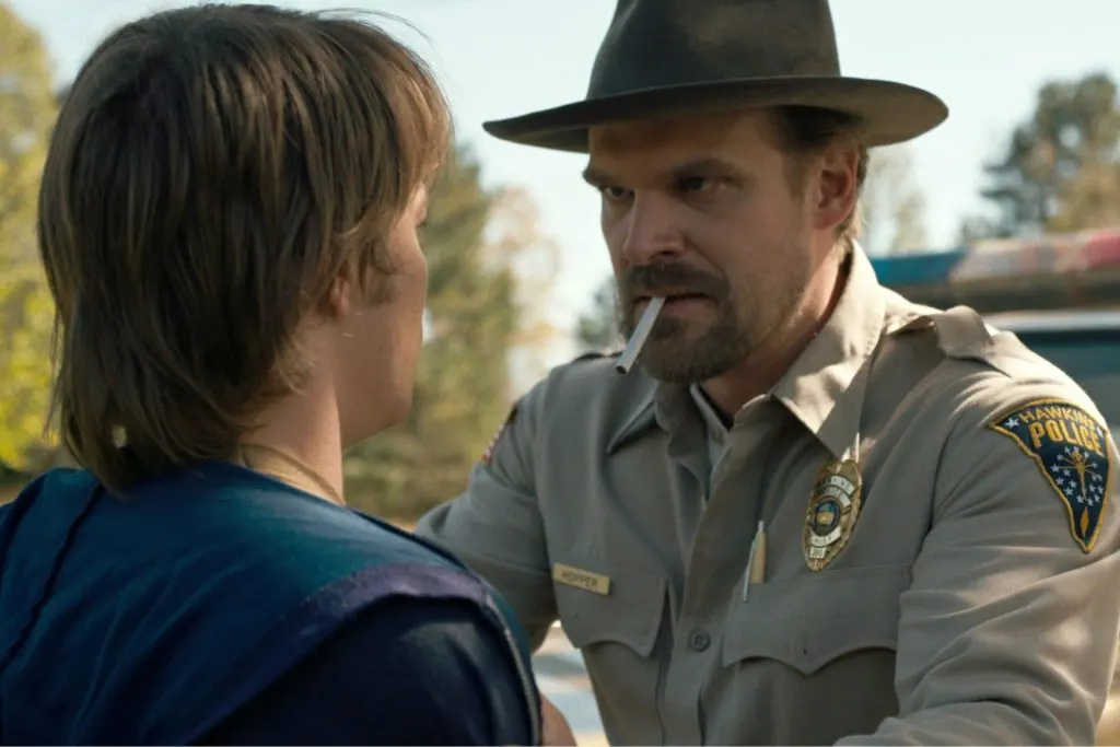Netflix reducirá el número de personas fumando en su contenido original