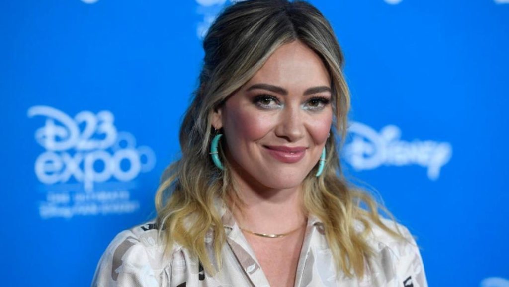 Hilary Duff revela detalles de la secuela en Disney+