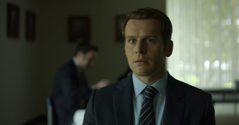 Jonathan Groff se suma a Knock At The Cabin, la nueva película de M. Night Shyamalan
