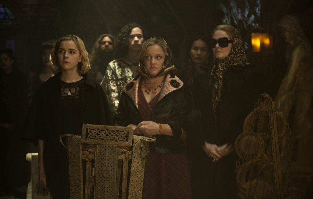 El showrunner anticipa la muerte de una de las Spellman