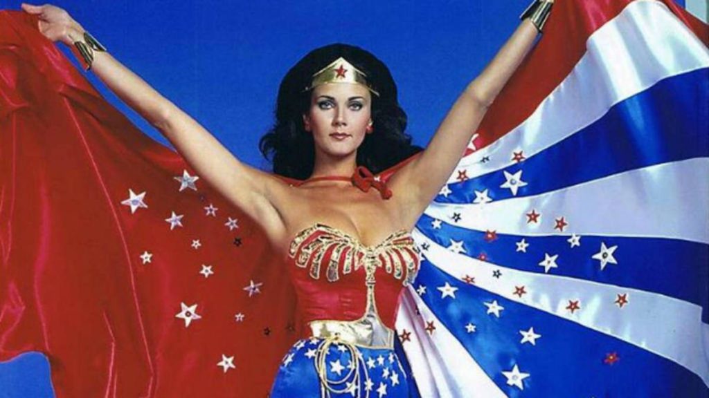 Lynda Carter en Crisis on Infinite Earths... ¿como Wonder Woman?