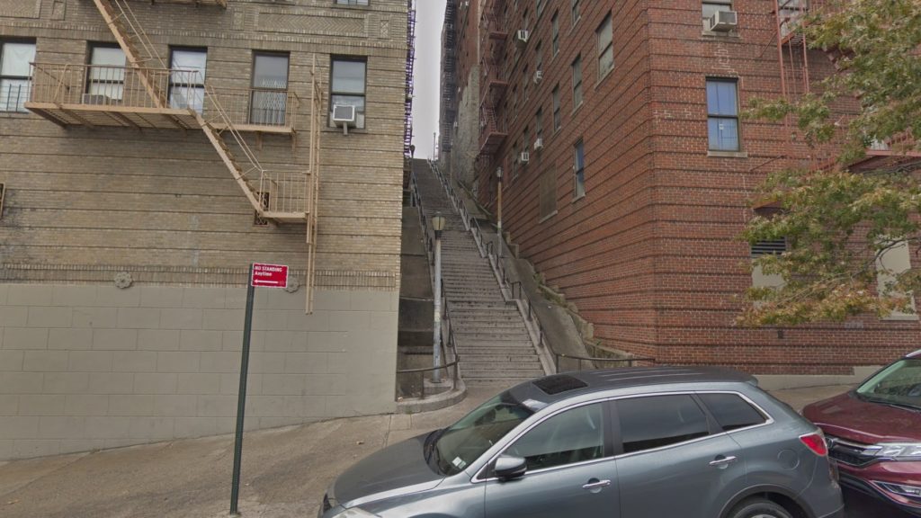 Las míticas escaleras del Bronx ya son atracción turística