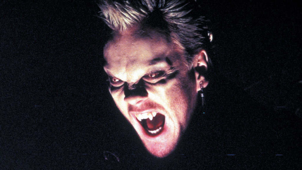 Kiefer Sutherland habla de siniestra escena borrada en The Lost Boys