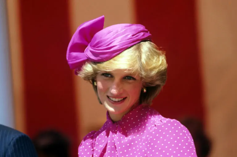 Nuevas imágenes de Emma Corrin como la Princesa Diana en la temporada 4