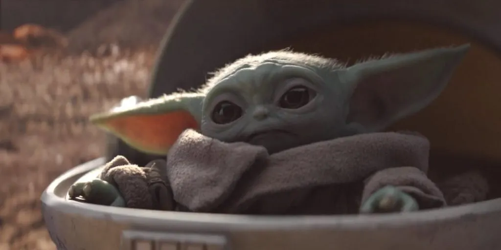 ¡Baby Yoda conoce a George Lucas y morimos de ternura!