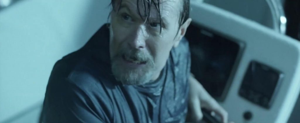 Una premisa interesante, una clásica historia de casa embrujada en altamar, pero...