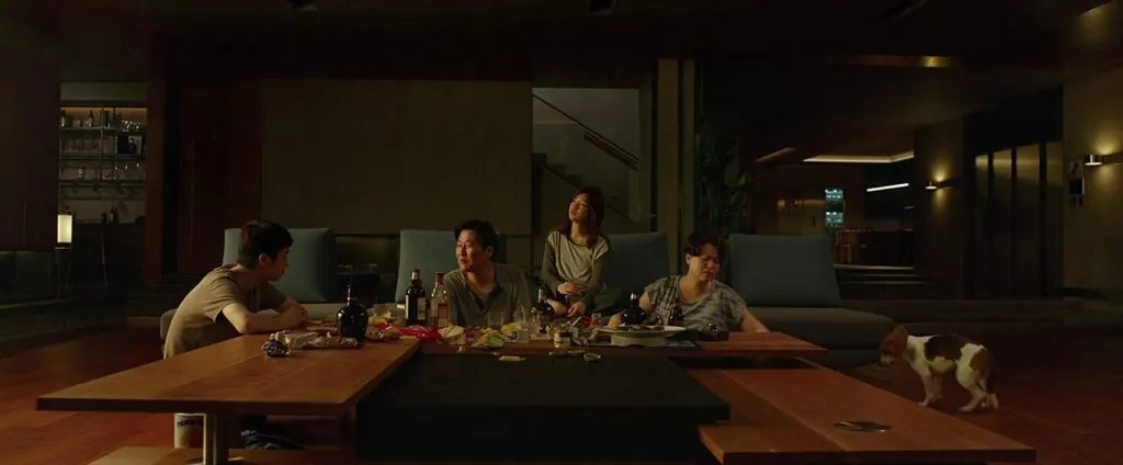 Una fascinante exploración a la mente del cineasta Bong Joon-Ho, pero…