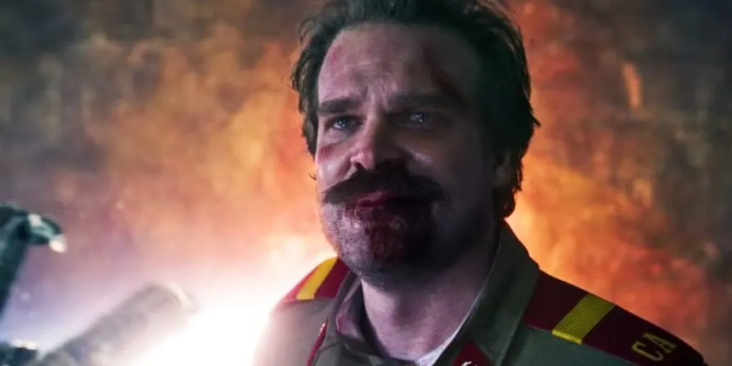 David Harbour devela la supuesta fecha original de lanzamiento de la cuarta temporada