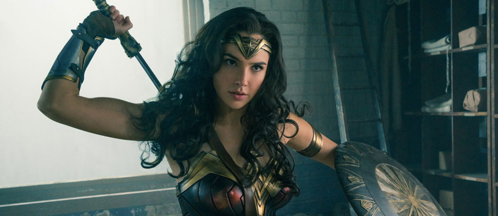 Gal Gadot explica por qué dejó atrás su armadura original