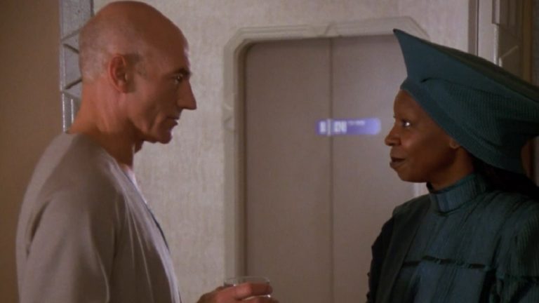 Patrick Stewart invita a Whoopi Goldberg a la segunda temporada
