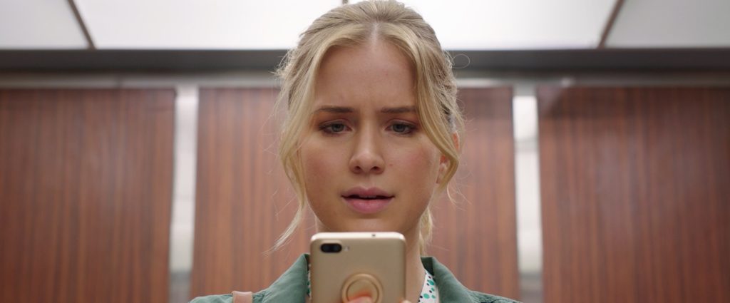 Una cinta que nos demuestra que los celulares también pueden ser terroríficos pero...