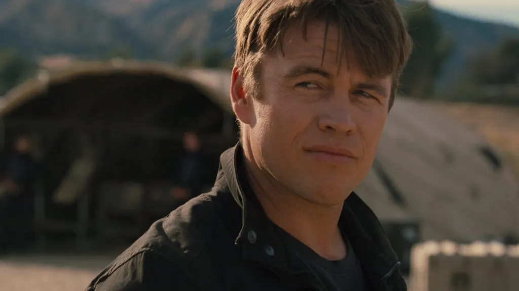 Luke Hemsworth nos habló sobre su papel en la serie antes del estreno de la tercera temporada