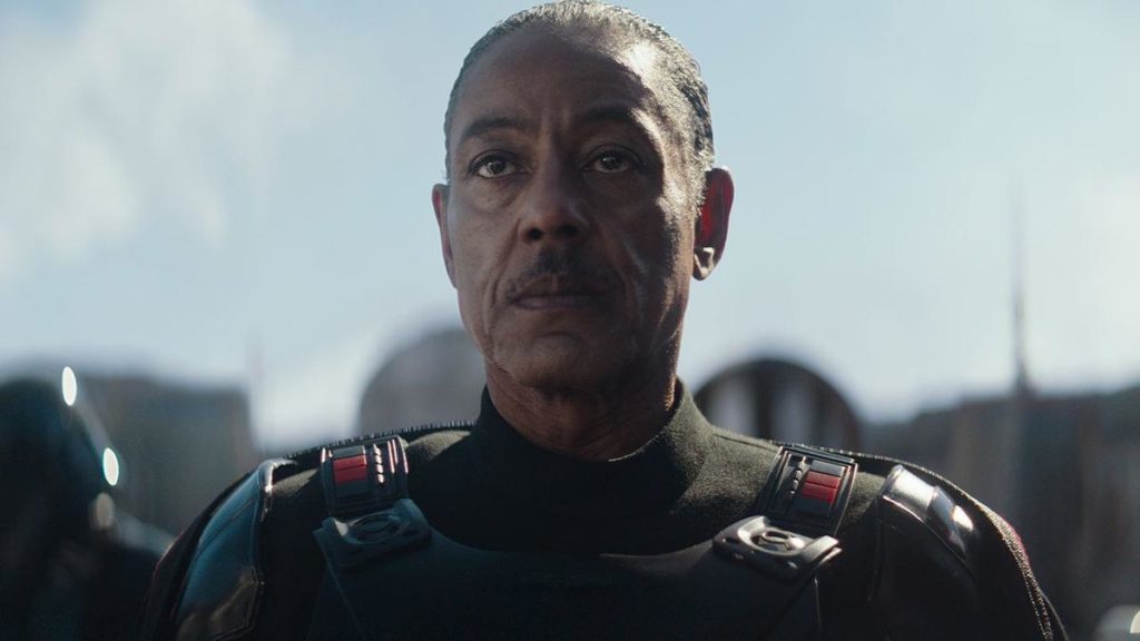 Giancarlo Esposito explica que se inspiró en Darth Vader para su personaje
