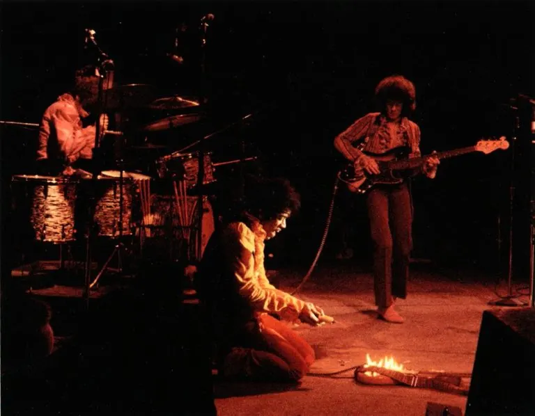 5 excelentes documentales sobre conciertos musicales que debes ver antes del estreno de la cinta de YouTube