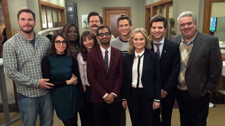 El elenco se reúne para un episodio especial