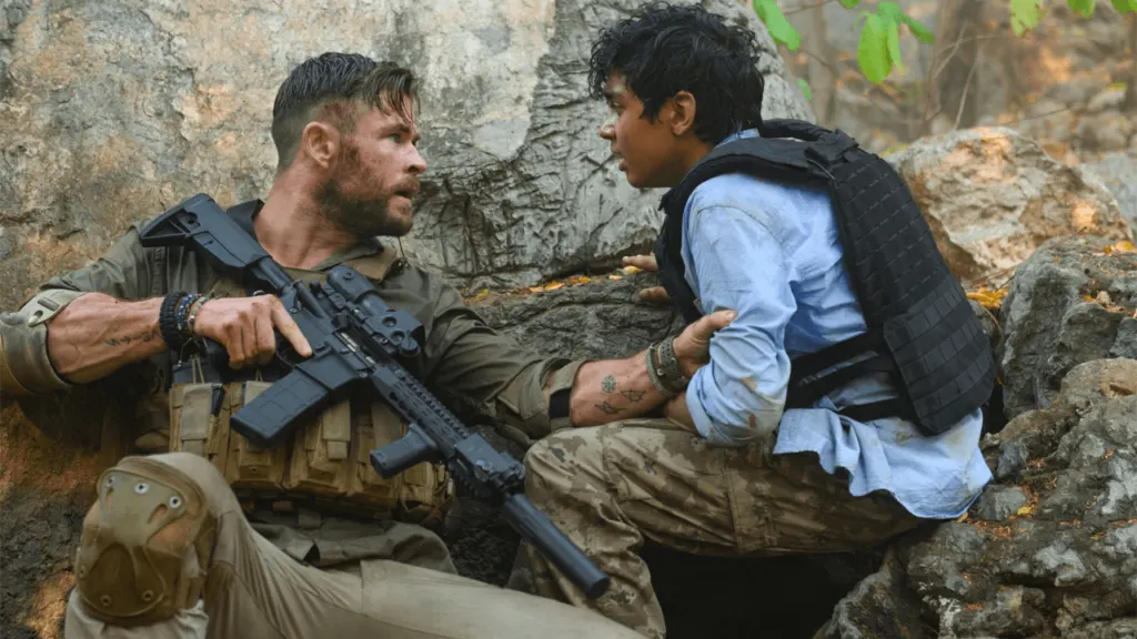 Netflix lanza un primer trailer lleno de acción para la nueva película de Chris Hemsworth