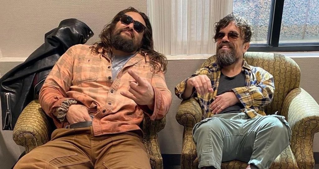 Peter Dinklage y Jason Momoa en Good Bad & Undead