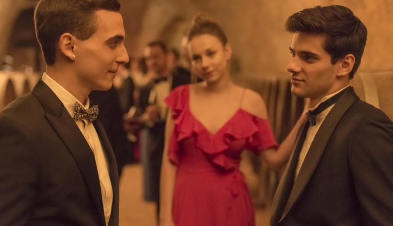 El ranking definitivo de las parejas más polémicas de la serie española sensación