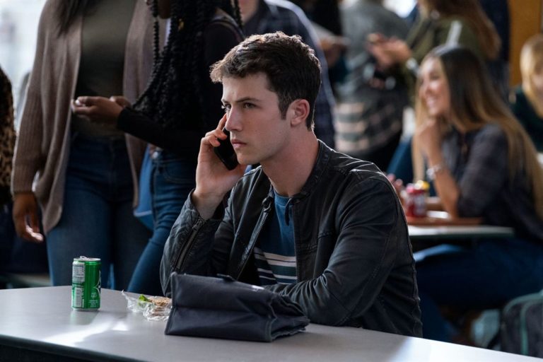 Dylan Minnette defiende la devastadora muerte de la temporada final