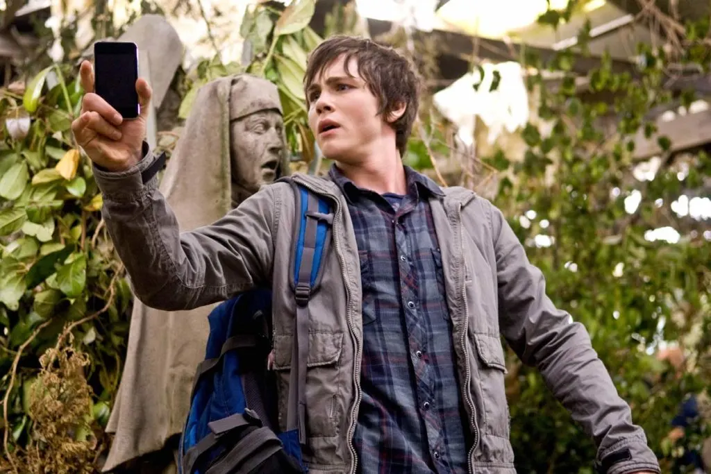 Logan Lerman está abierto a participar en la serie de Percy Jackson