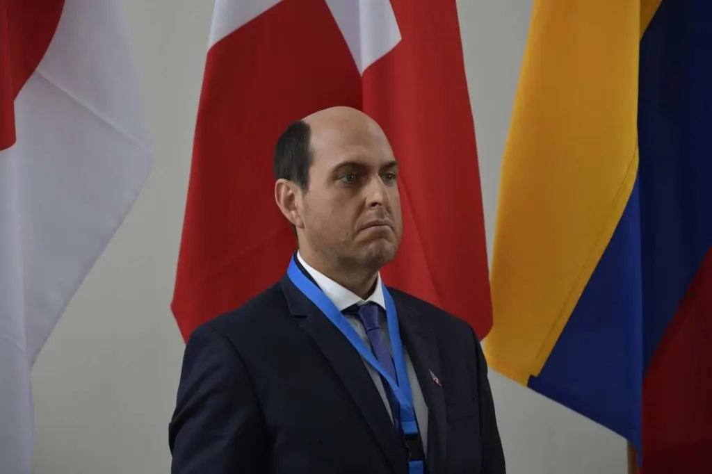 Hombres que amamos: Andrés Parra