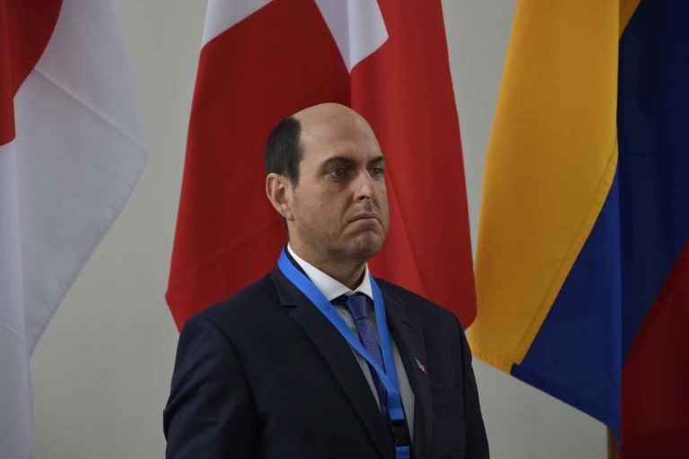 Hombres que amamos: Andrés Parra