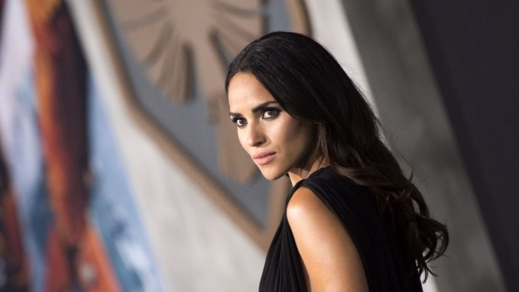 Adria Arjona de 6 Underground se suma a la precuela de Rogue One