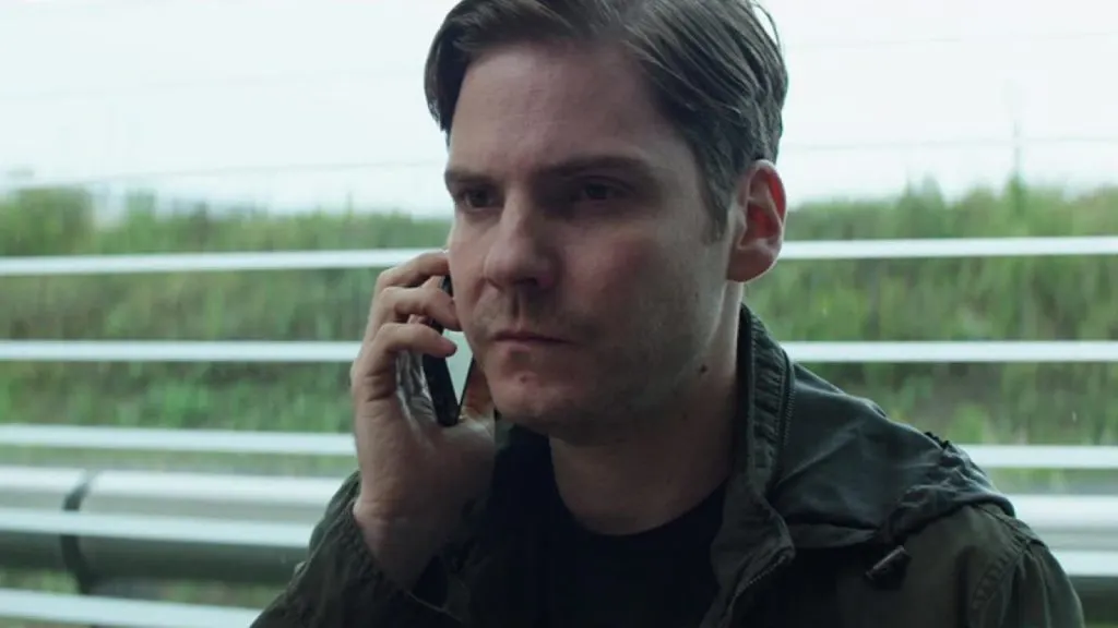 Daniel Brühl dice que no hay una fecha estipulada para volver a filmar