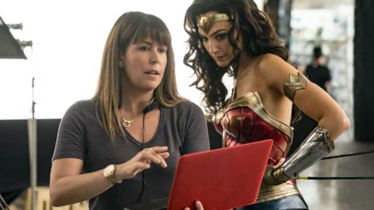 Patty Jenkins deja Cleopatra para centrarse en Wonder Woman 3 y Rogue Squadron
