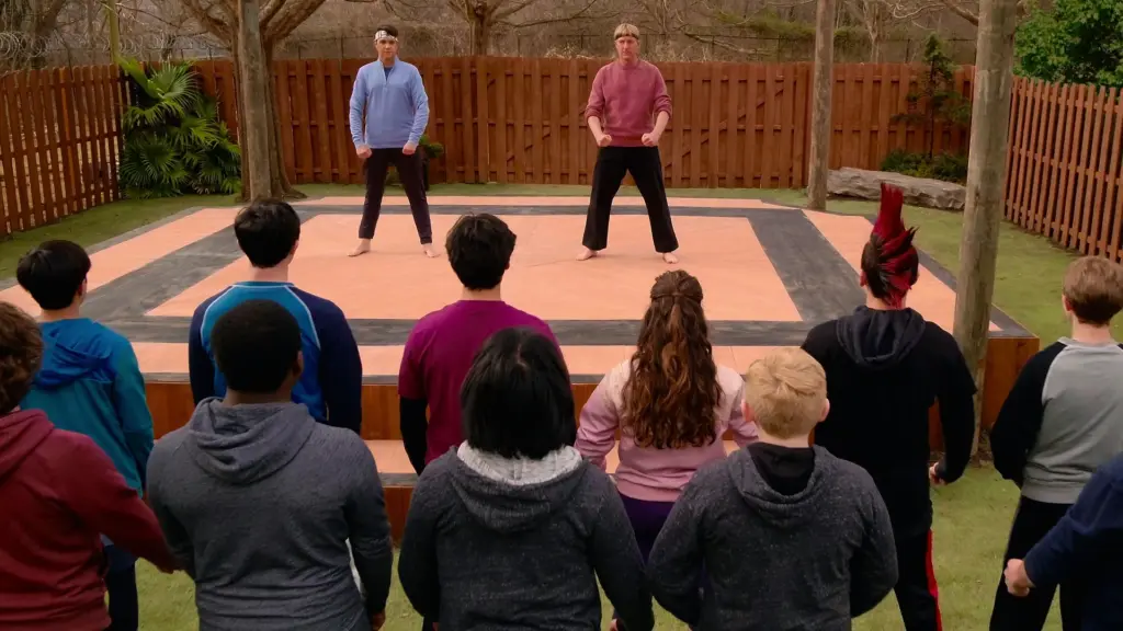 La mejor manera de empezar 2022 es mirar la cuarta temporada de Cobra Kai