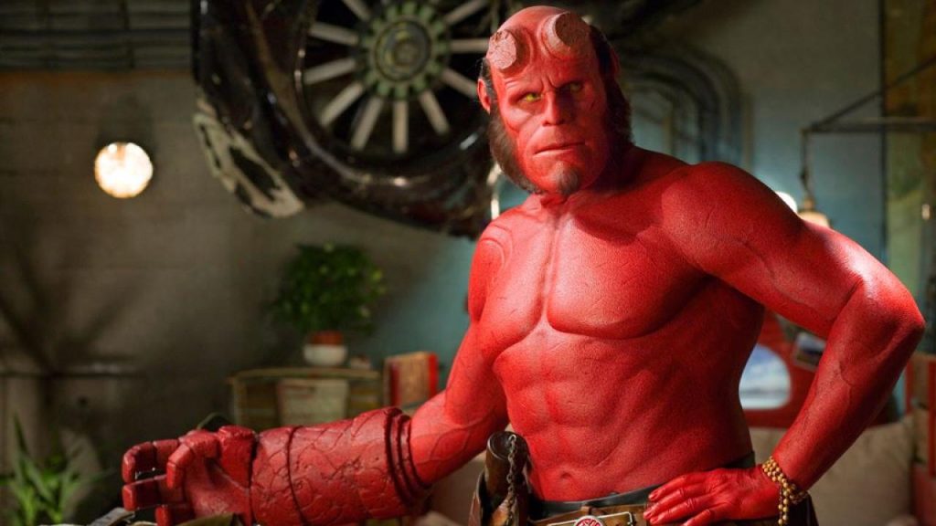 Ron Perlman quiere terminar la trilogía de Hellboy por los fans